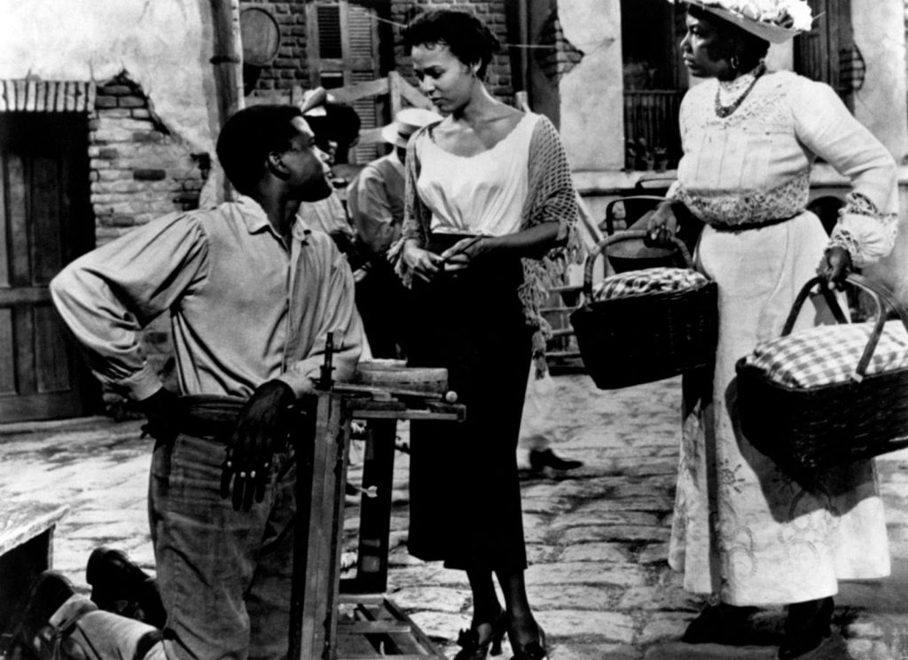 پوآتیه در صحنه‌ای از فیلم «پورگی و بس» (Porgy and Bess) در سال ۱۹۵۹.