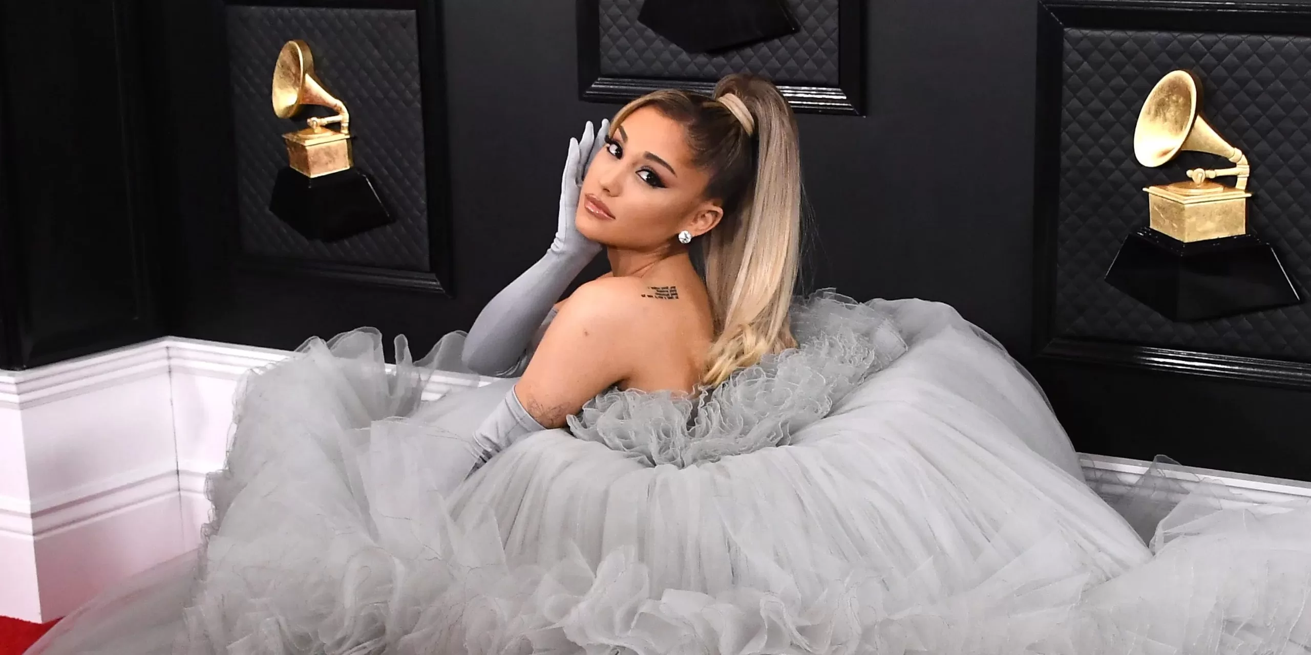 news-background