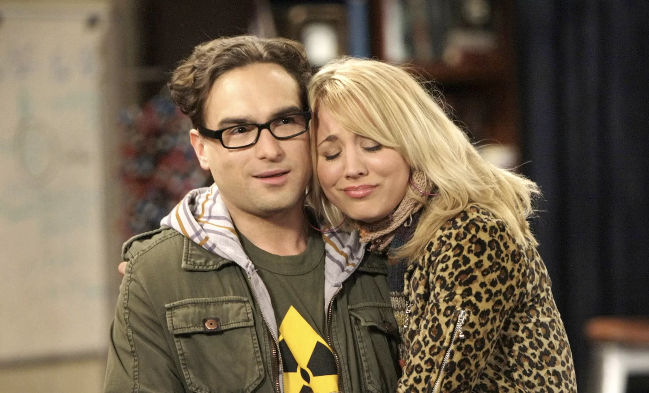 نویسنده Big Bang Theory افزودن صحنه‌های جنسی برای کیلی کوئوکو و جانی گالکی  پس از جدایی آن‌ها را تکذیب کرد