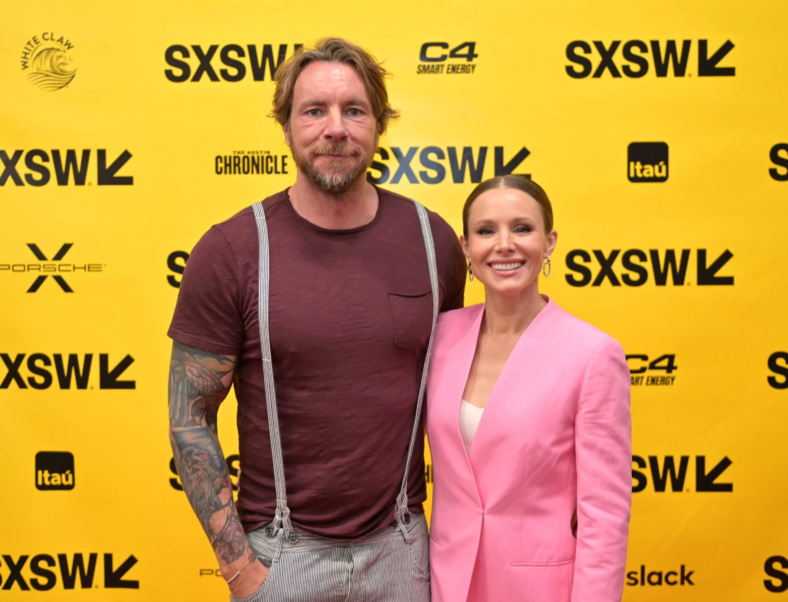 news-background