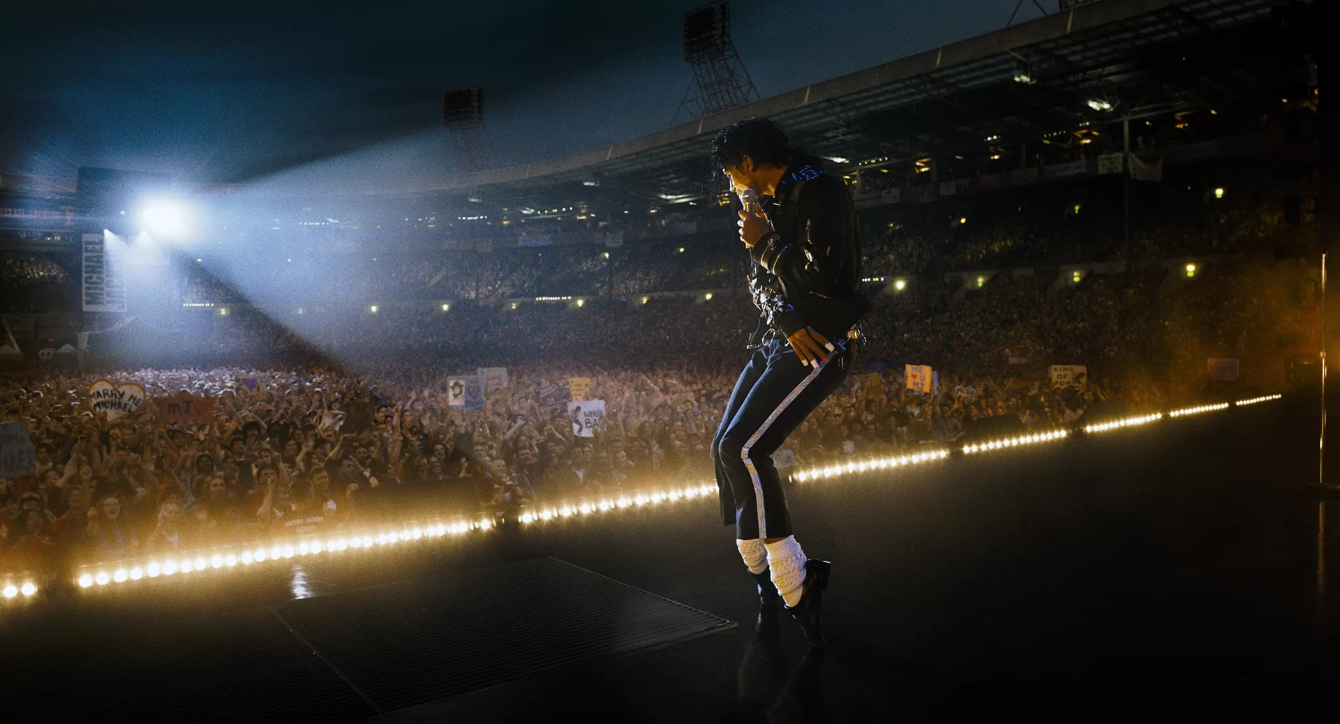 news-background