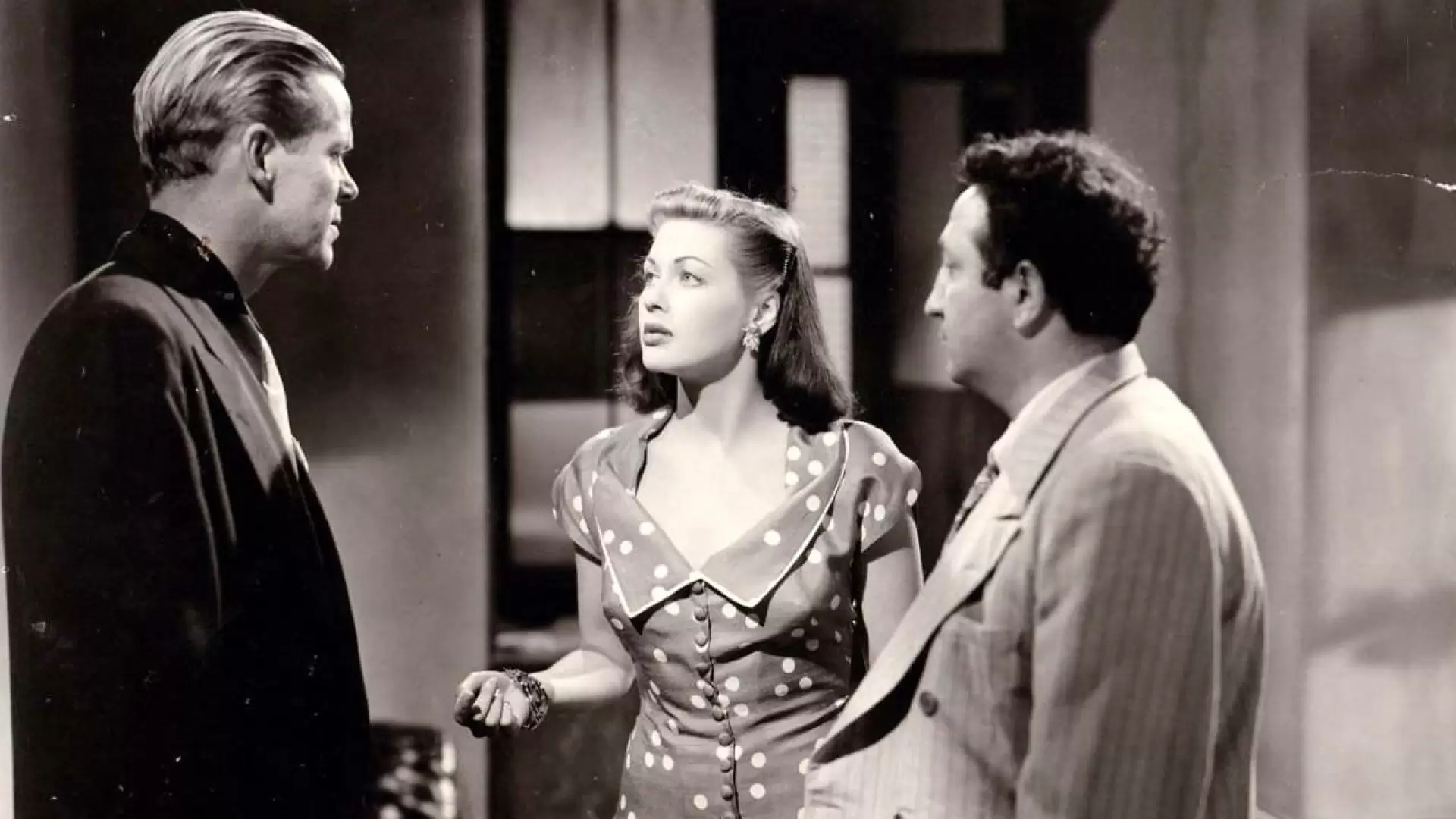 دانلود فیلم Criss Cross 1949 با زیرنویس فارسی