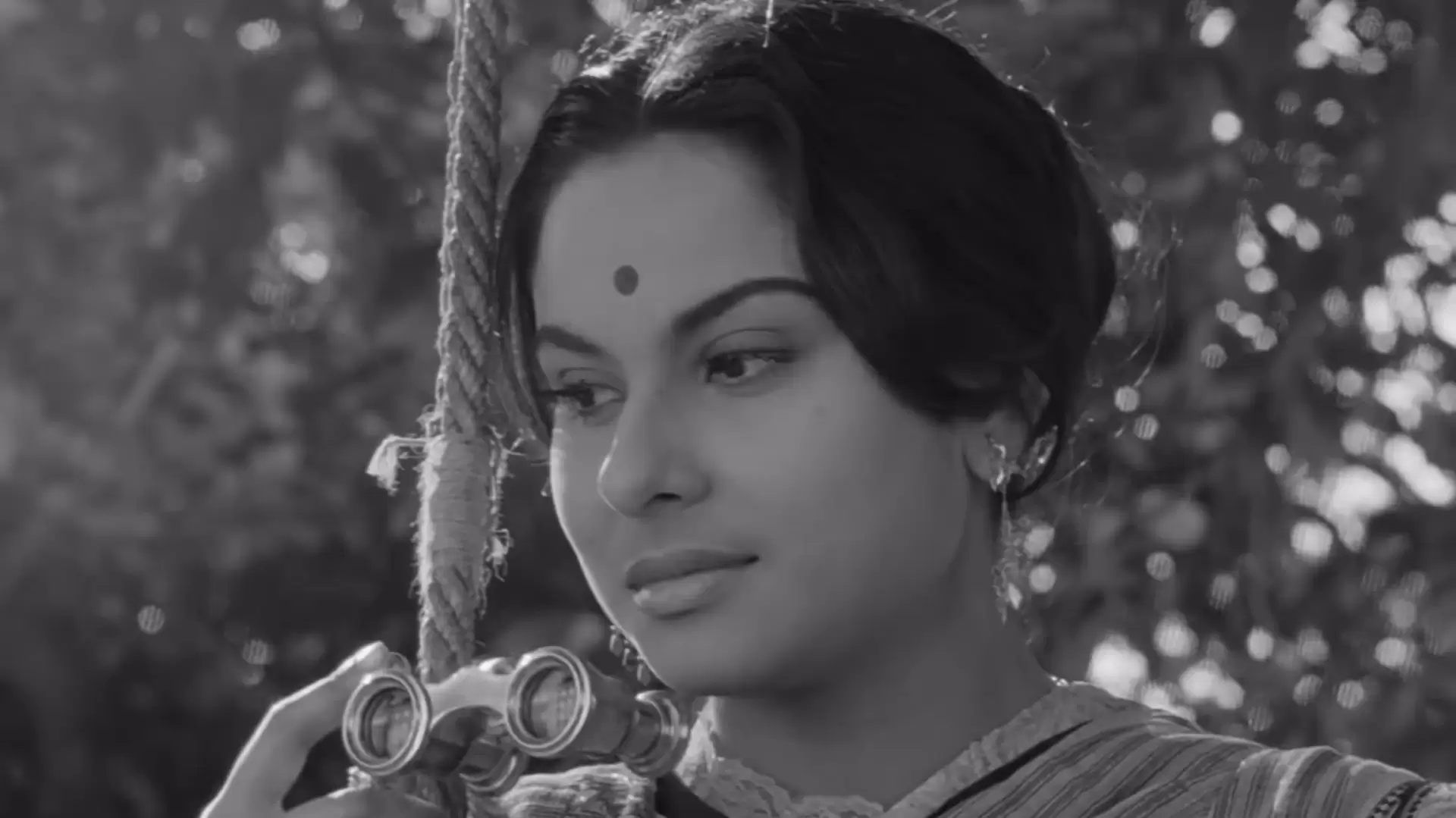 دانلود فیلم Charulata 1964 با زیرنویس فارسی و تماشای آنلاین