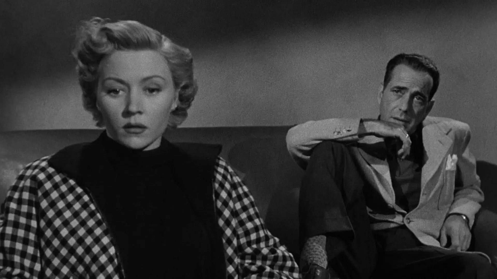 دانلود فیلم In a Lonely Place 1950 (در مکانی پرت) با زیرنویس فارسی و تماشای آنلاین