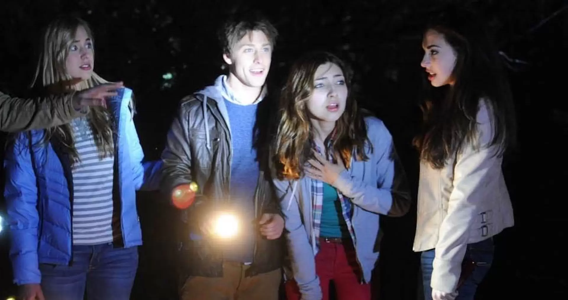 دانلود فیلم Nightlight 2015 با زیرنویس فارسی