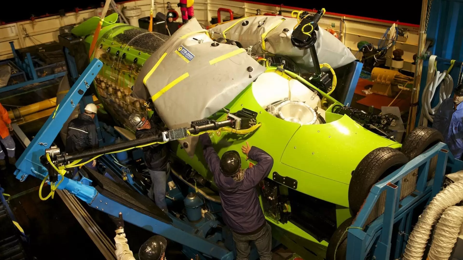 دانلود مستند Deepsea Challenge 3D 2014
