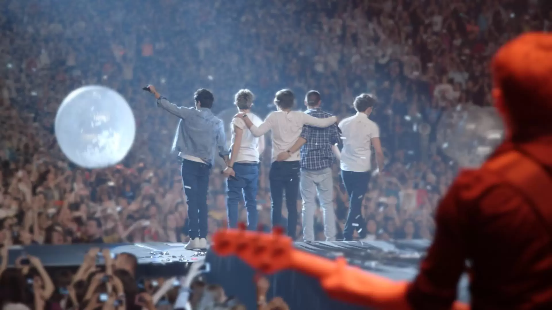 دانلود مستند One Direction: This Is Us 2013 (وان دایرکشن: این ما هستیم) با زیرنویس فارسی