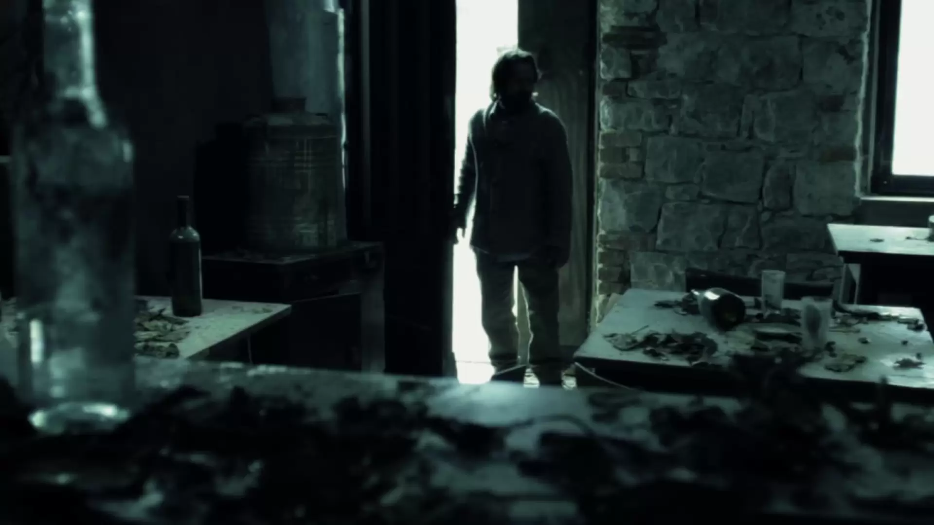 دانلود فیلم Across the River 2013