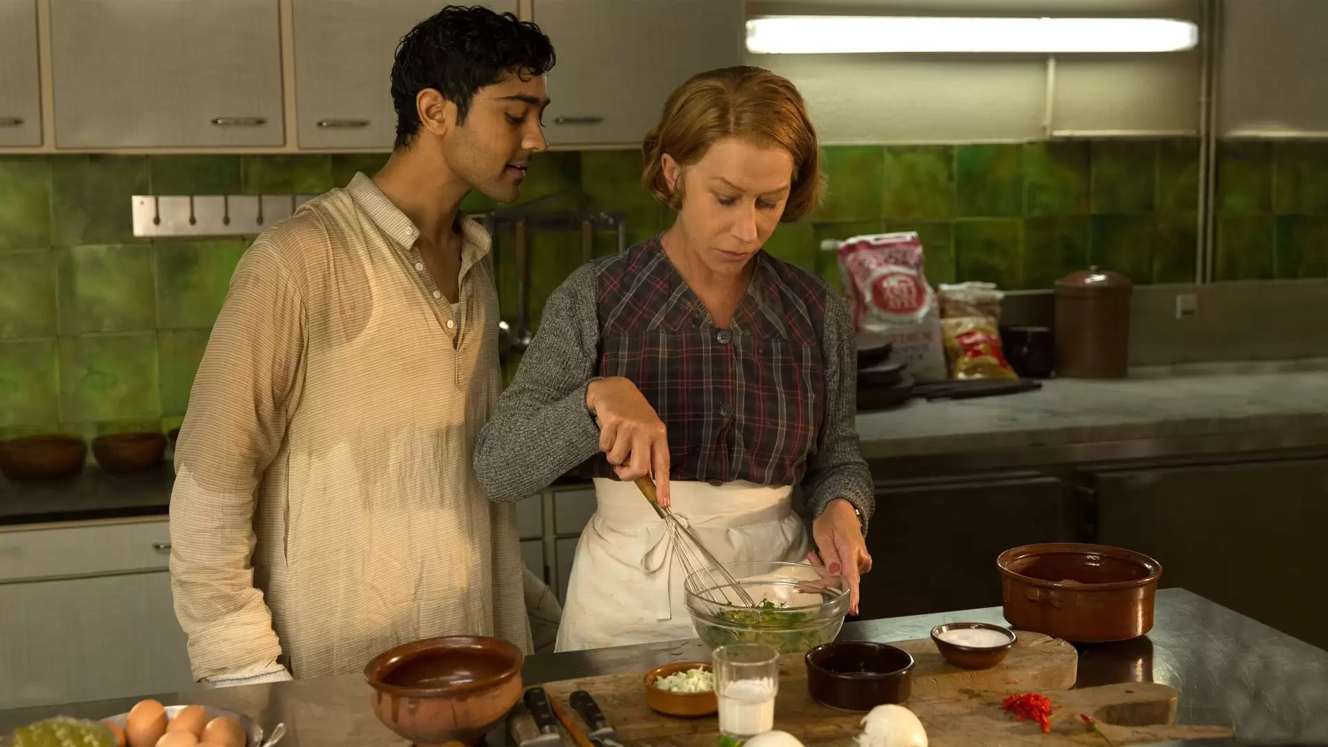 دانلود فیلم The Hundred-Foot Journey 2014 (سفر سی قدمی) با زیرنویس فارسی و تماشای آنلاین