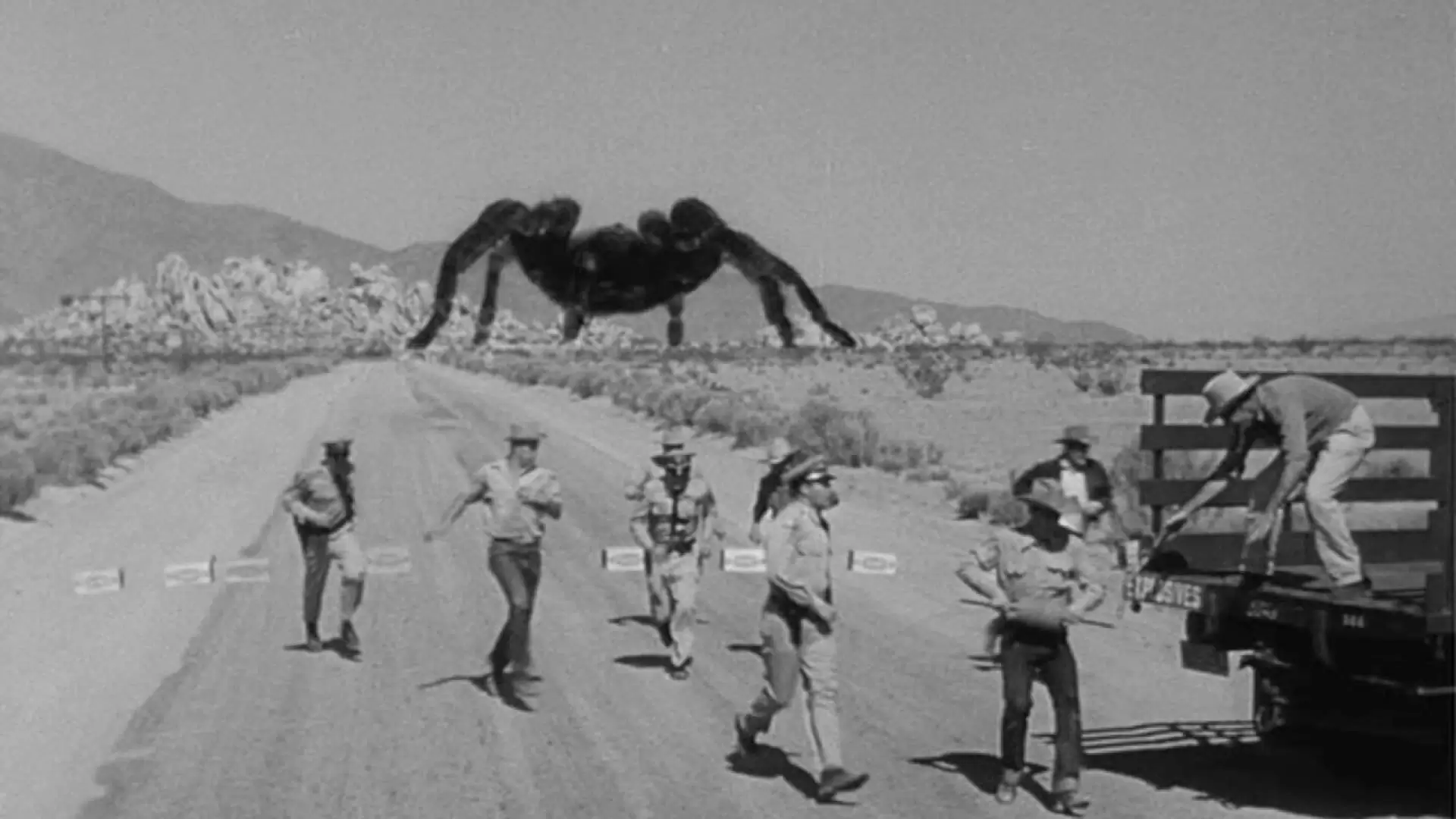 دانلود فیلم Tarantula 1955 (رتیل) با زیرنویس فارسی