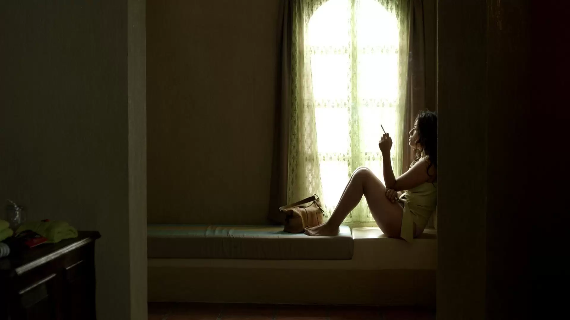 دانلود فیلم The Empty Hours 2013 با زیرنویس فارسی