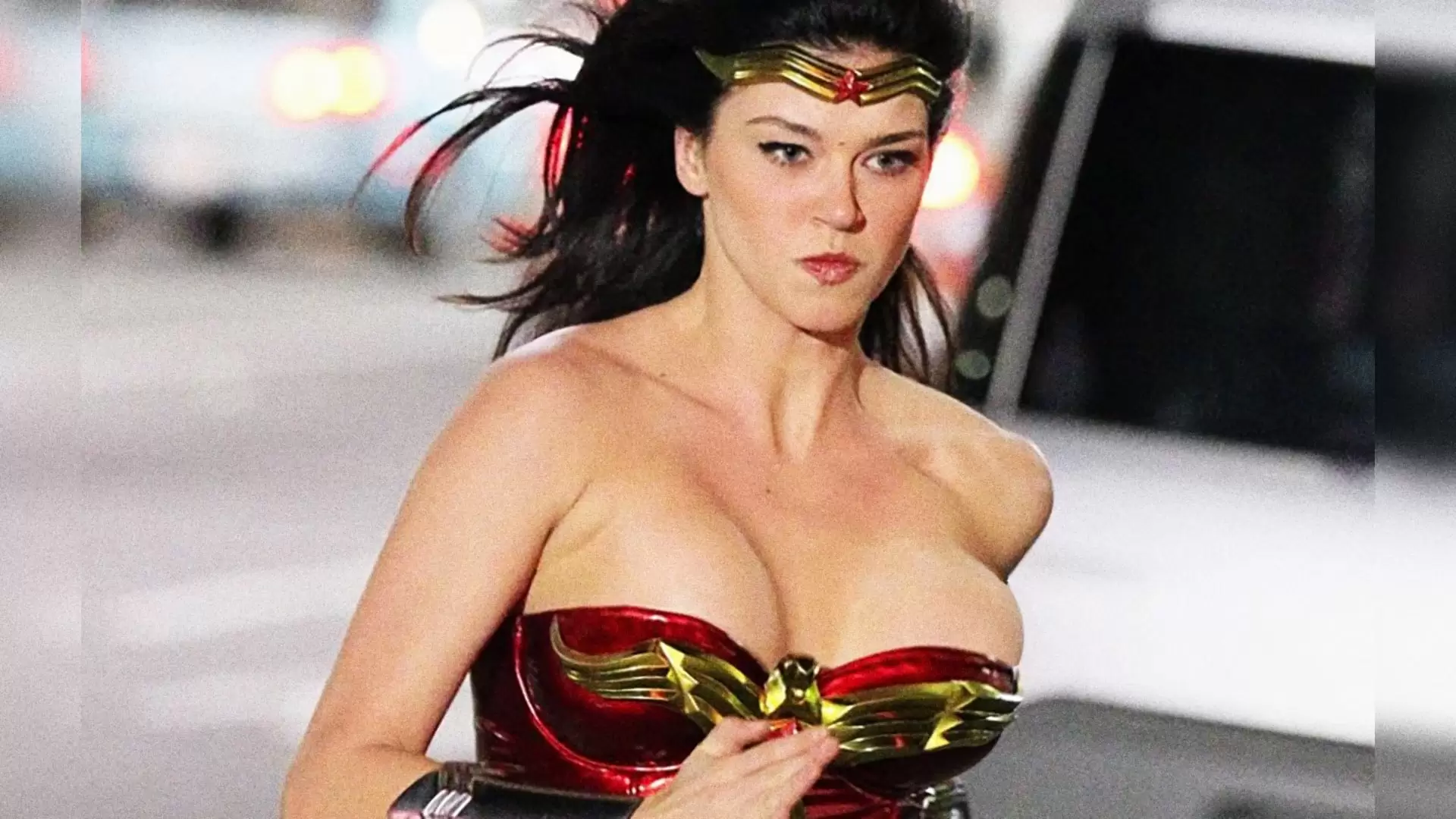 دانلود فیلم Wonder Woman 2011 (زن شگفت انگیز) با زیرنویس فارسی