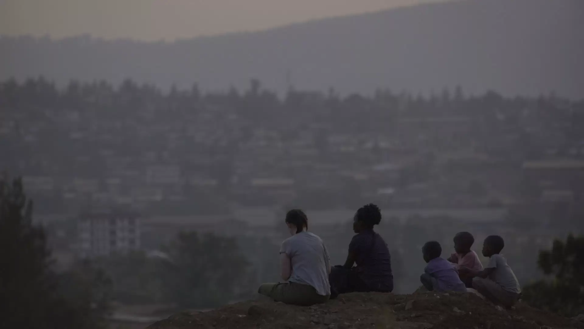 دانلود فیلم Birds Are Singing in Kigali 2017
