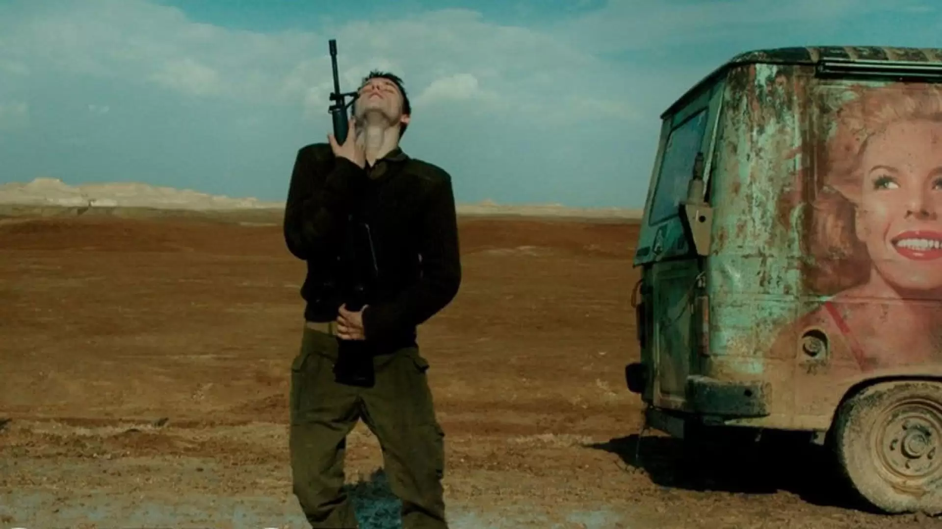 دانلود فیلم Foxtrot 2017 (فاکس‌ترات) با زیرنویس فارسی