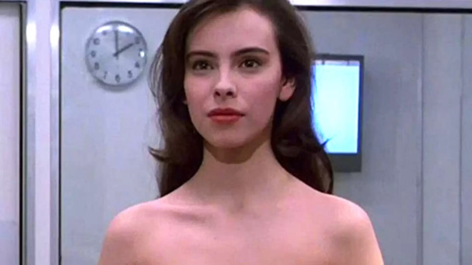 دانلود فیلم Lifeforce 1985 (نیروی حیات) با زیرنویس فارسی