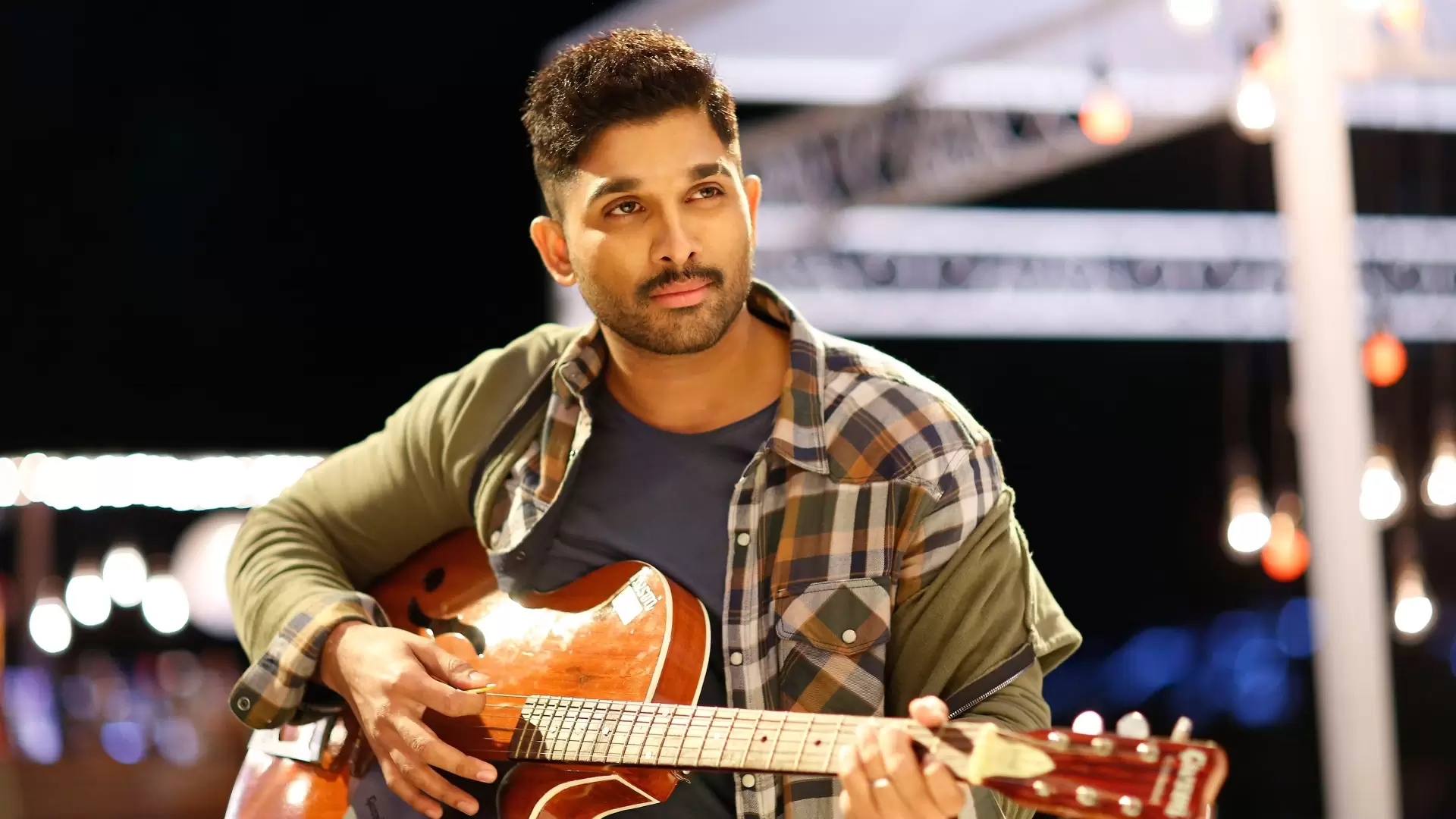 دانلود فیلم Naa Peru Surya Na Illu India 2018 با زیرنویس فارسی
