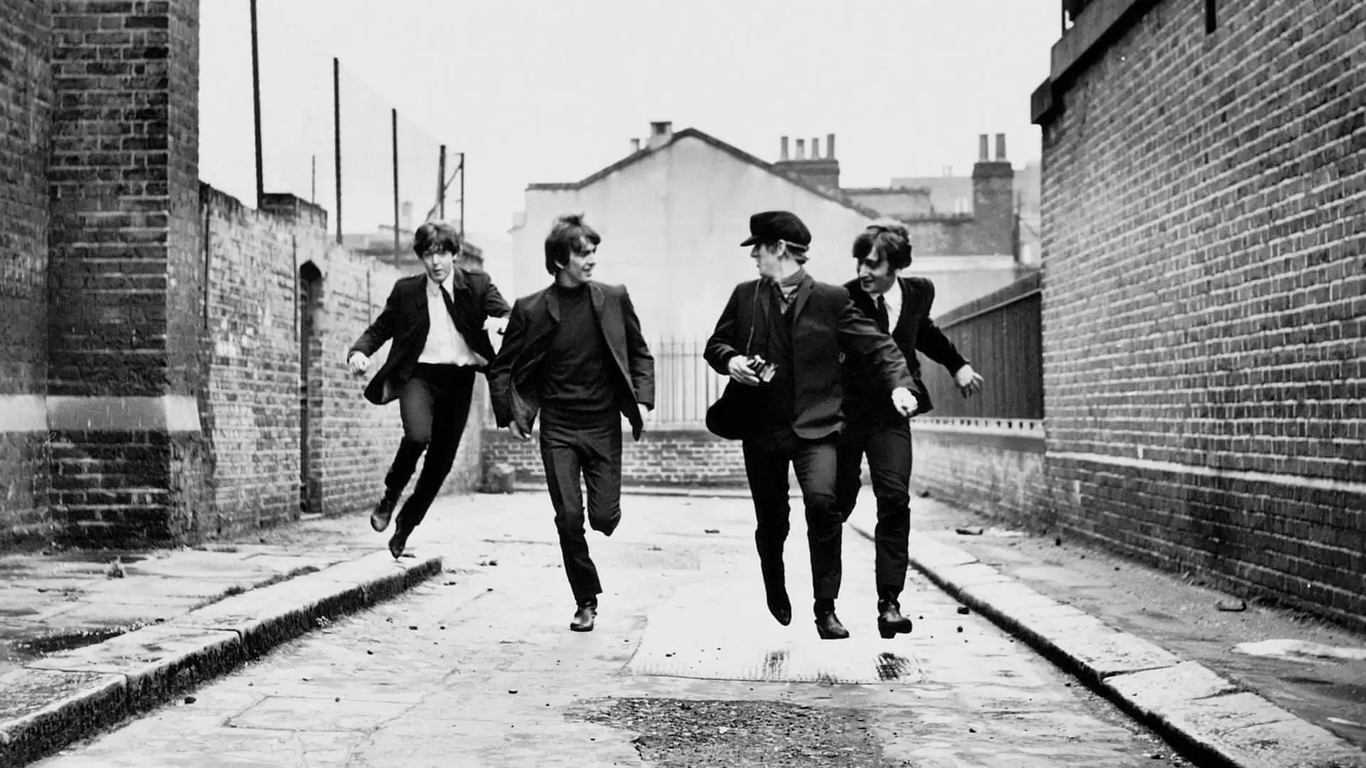 دانلود فیلم A Hard Day’s Night 1964 با تماشای آنلاین
