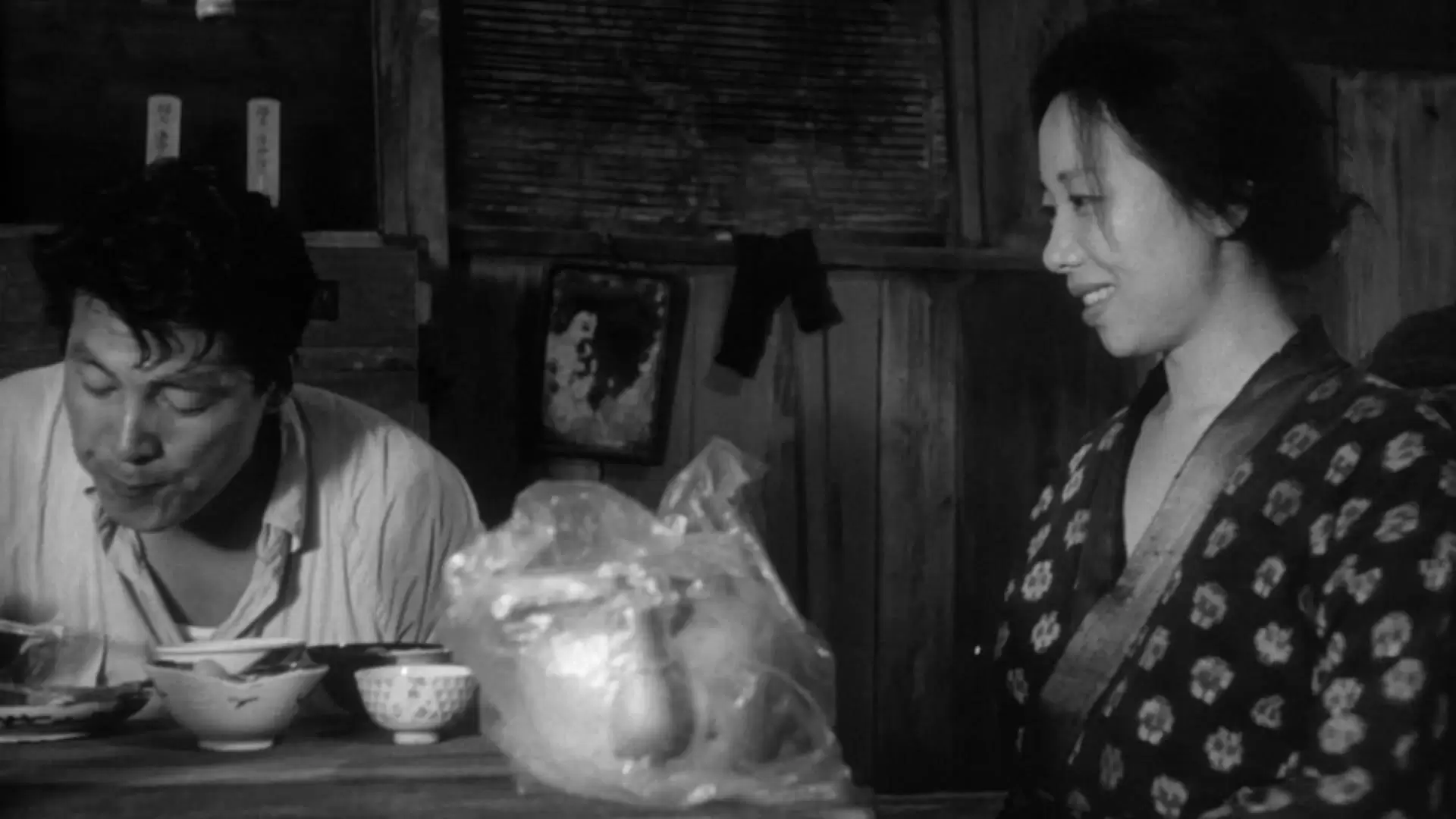 دانلود فیلم Woman in the Dunes 1964 (زن در ریگ روان) با تماشای آنلاین