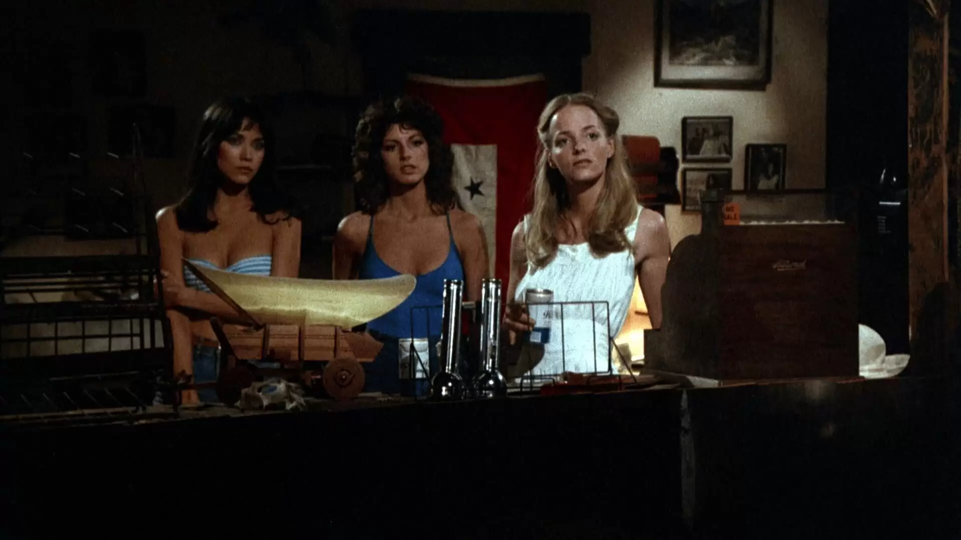 دانلود فیلم Tourist Trap 1979 (تله گردشگر) با زیرنویس فارسی