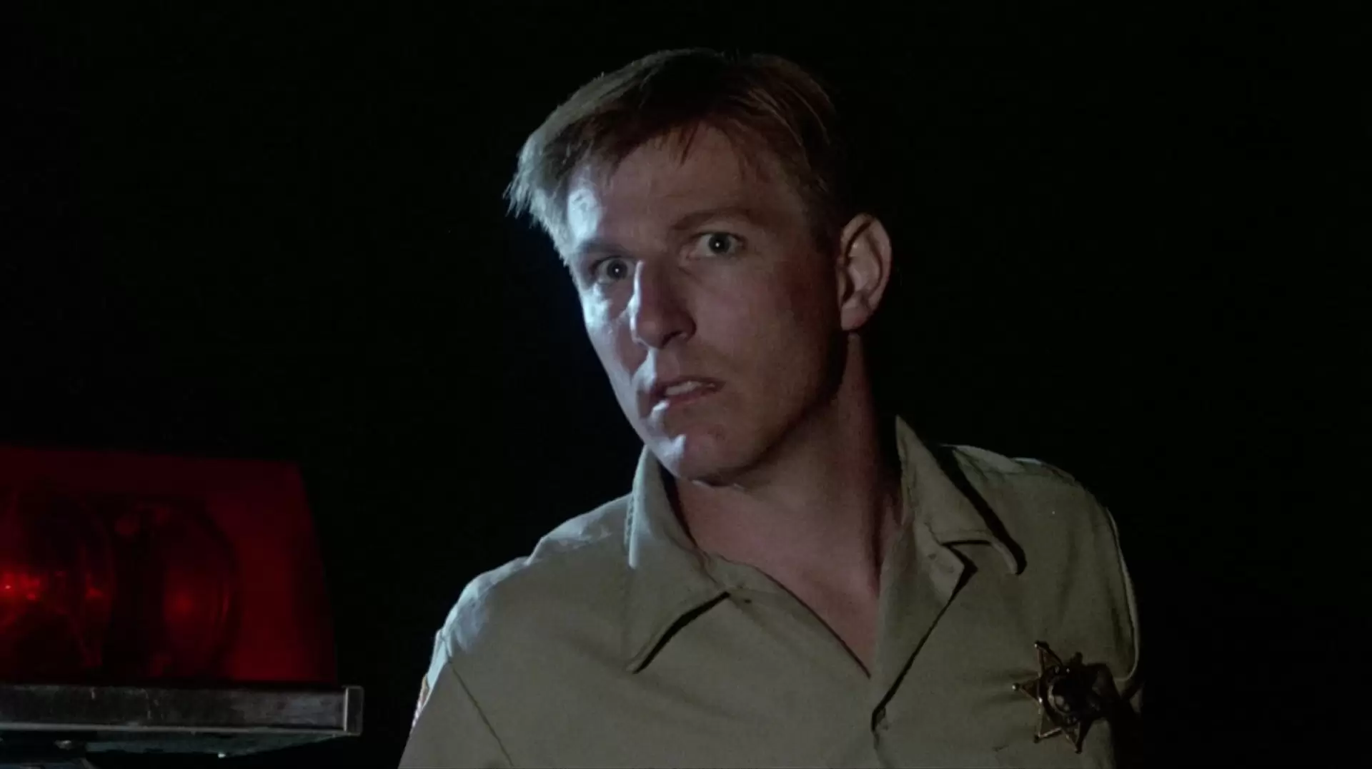 دانلود فیلم Slaughterhouse 1987 (کشتارگاه)