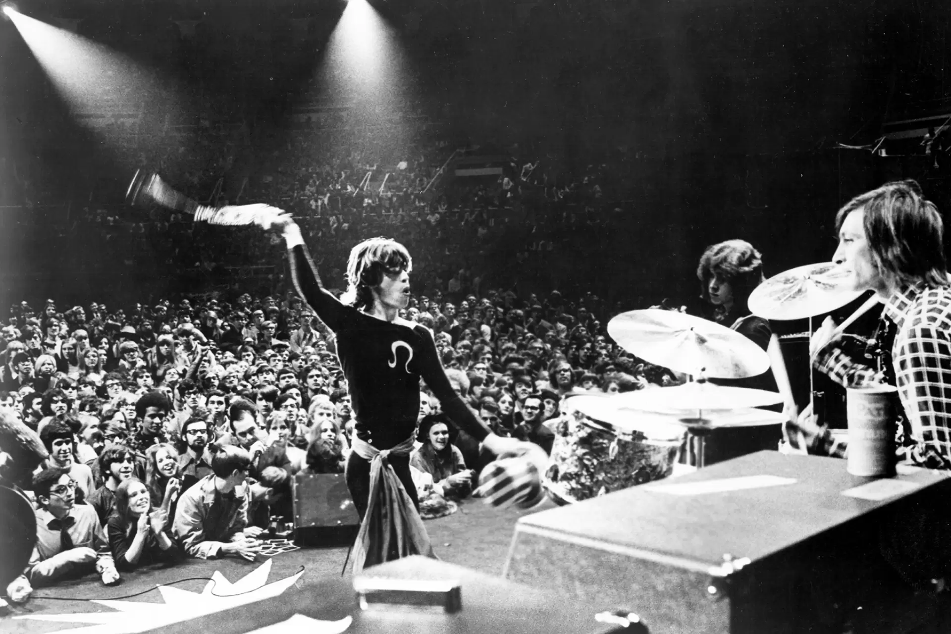 دانلود مستند Gimme Shelter 1970 (پناهم بده) با تماشای آنلاین