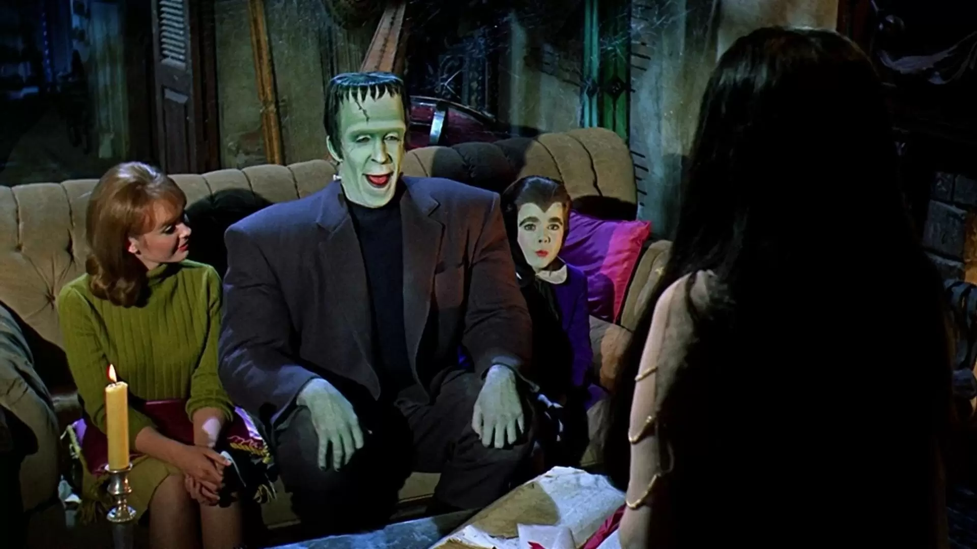 دانلود فیلم Munster, Go Home! 1966 (مونستر به خانه میرود)