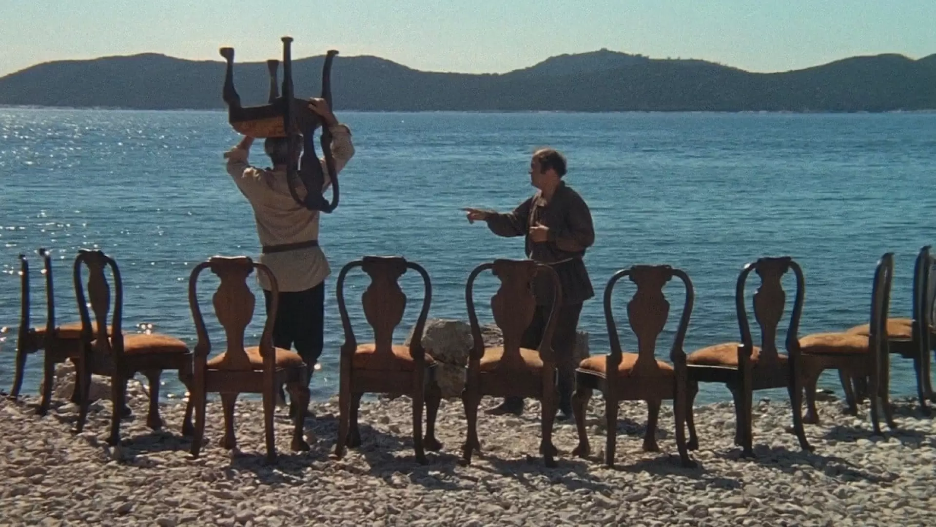 دانلود فیلم The Twelve Chairs 1970 با زیرنویس فارسی