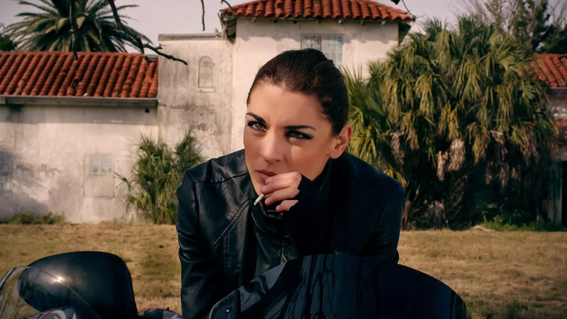 دانلود فیلم A Lonely Woman 2018 با زیرنویس فارسی