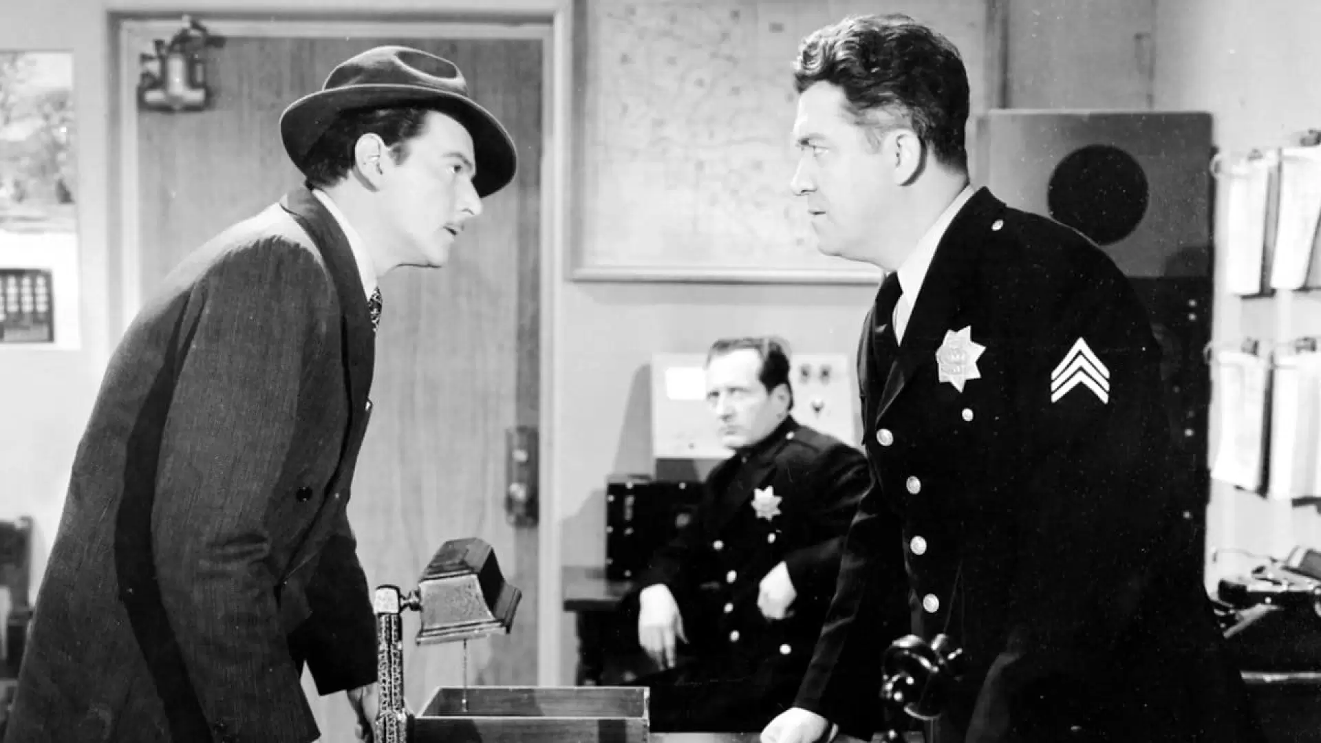 دانلود فیلم Escape in the Fog 1945
