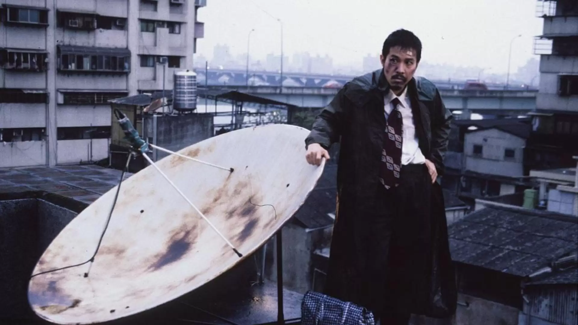 دانلود فیلم Gokudô kuroshakai (Rainy Dog) 1997 با زیرنویس فارسی