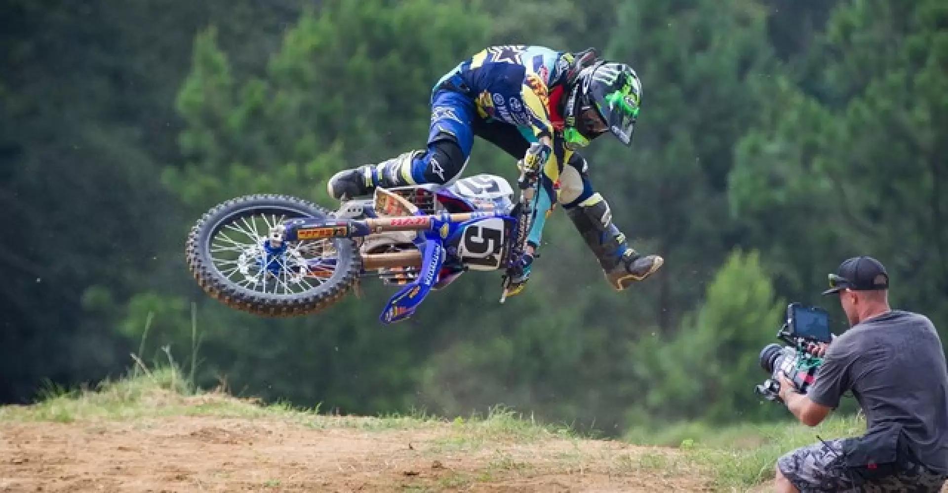 دانلود فیلم Moto 7: The Movie 2015