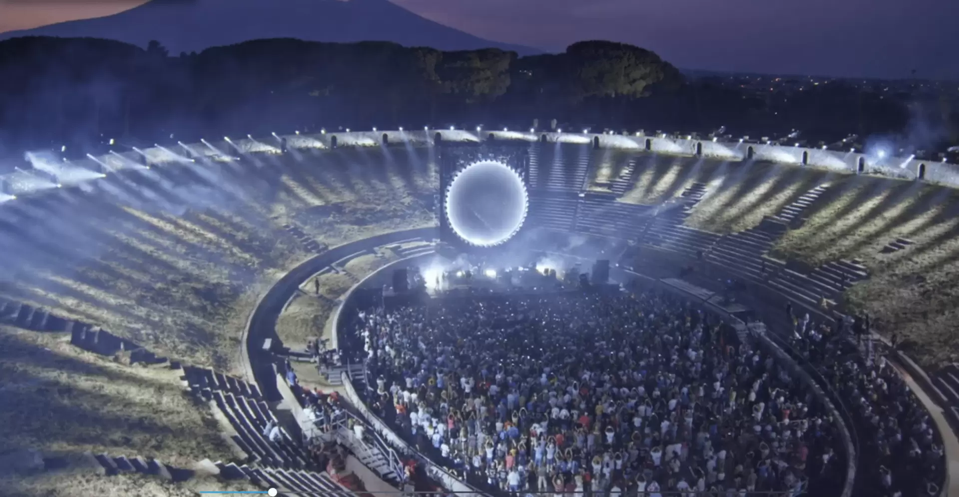 دانلود کنسرت David Gilmour: Live At Pompeii 2017