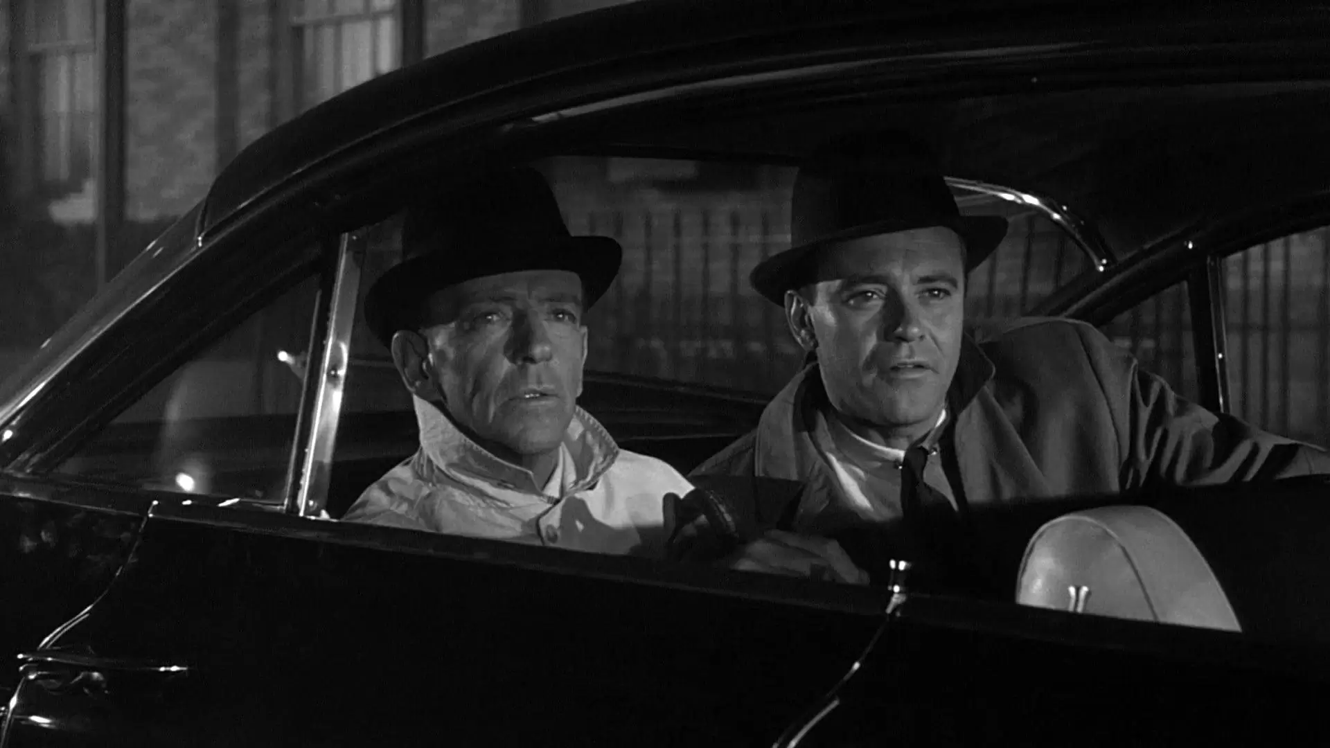 دانلود فیلم The Notorious Landlady 1962 (صاحبخانه بدنام) با زیرنویس فارسی