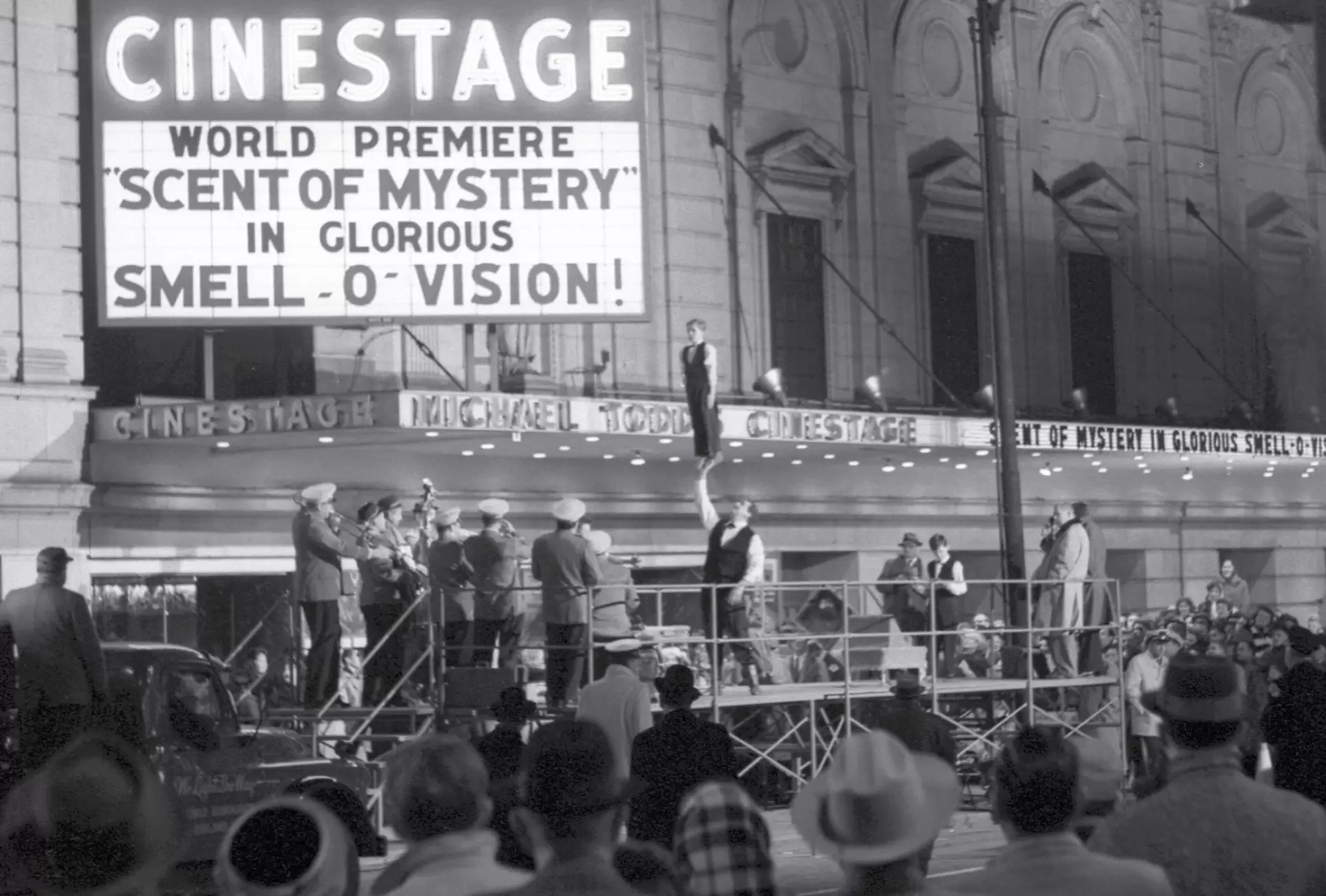 دانلود فیلم Scent of Mystery 1960