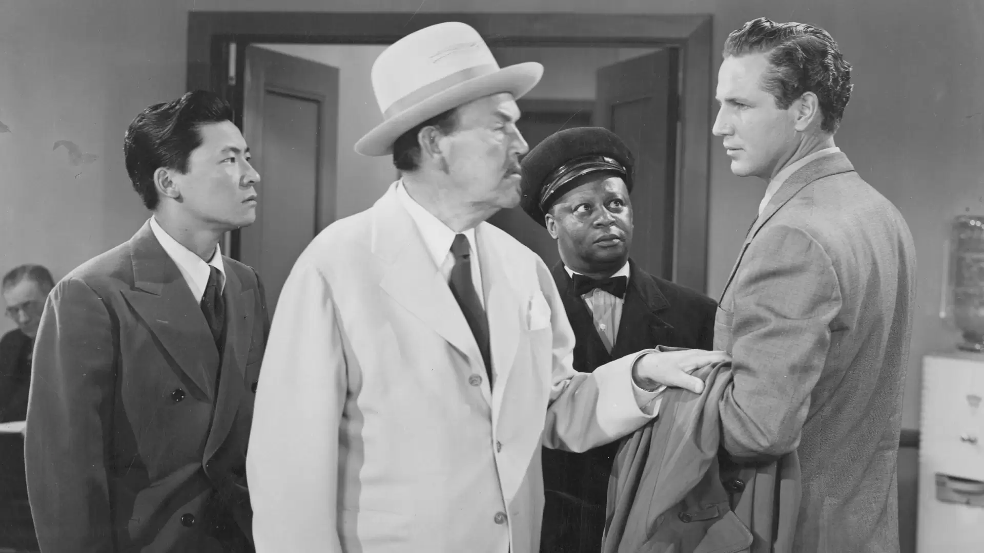 دانلود فیلم Shadows Over Chinatown 1946 (سایه ها بر روی محله چینی ها)