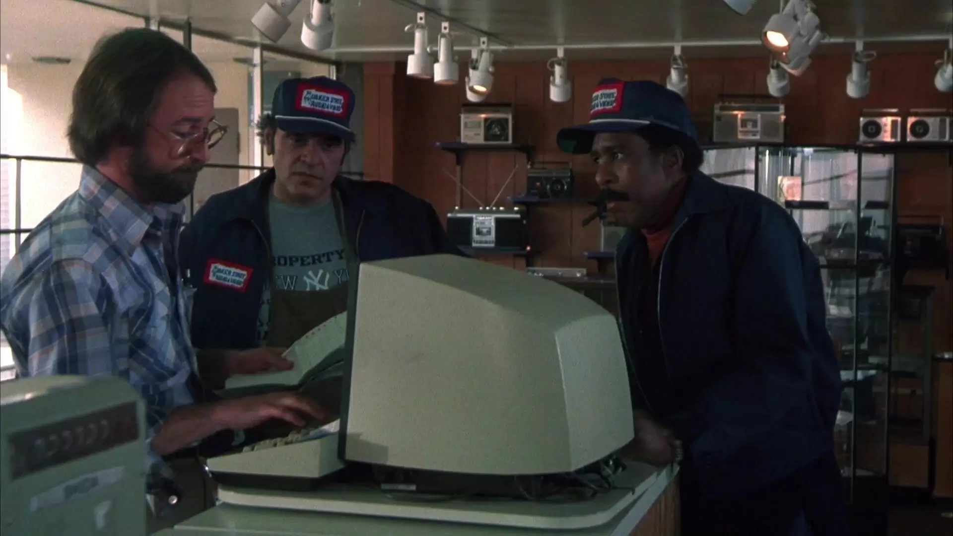 دانلود فیلم Bustin’ Loose 1981