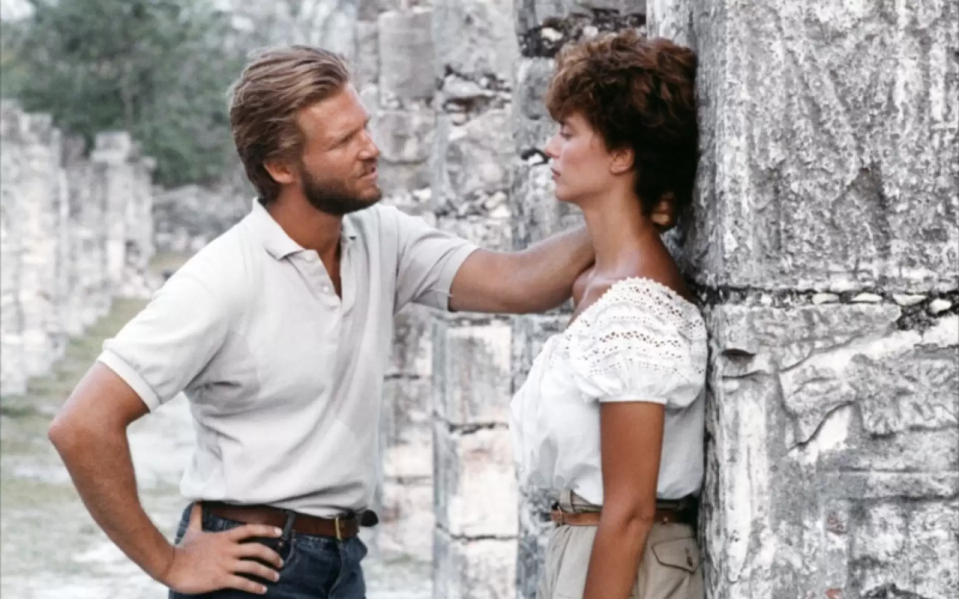 دانلود فیلم Against All Odds 1984 (بر خلاف انتظارات)