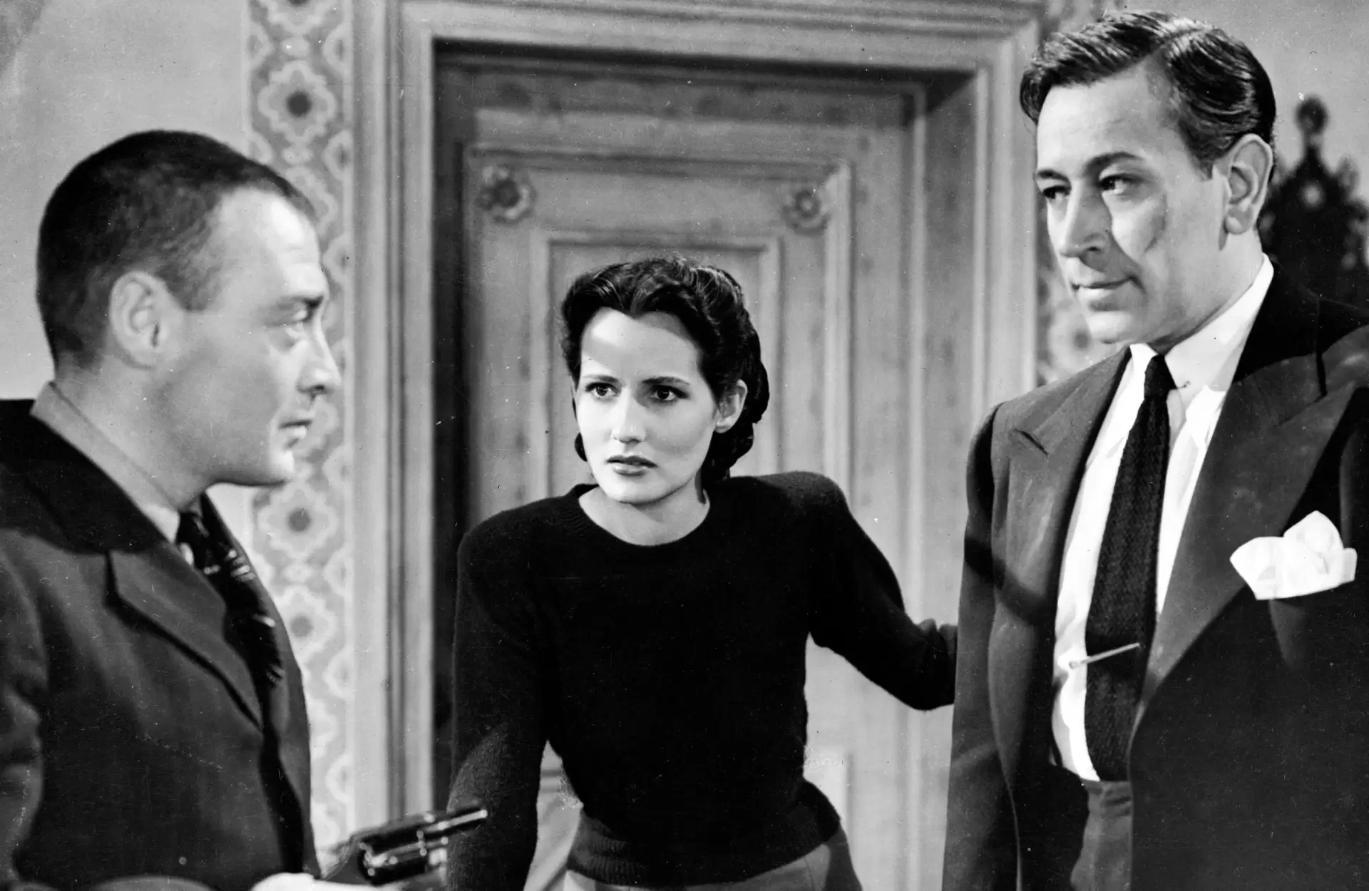 دانلود فیلم Background to Danger 1943 (زمینه برای خطر)