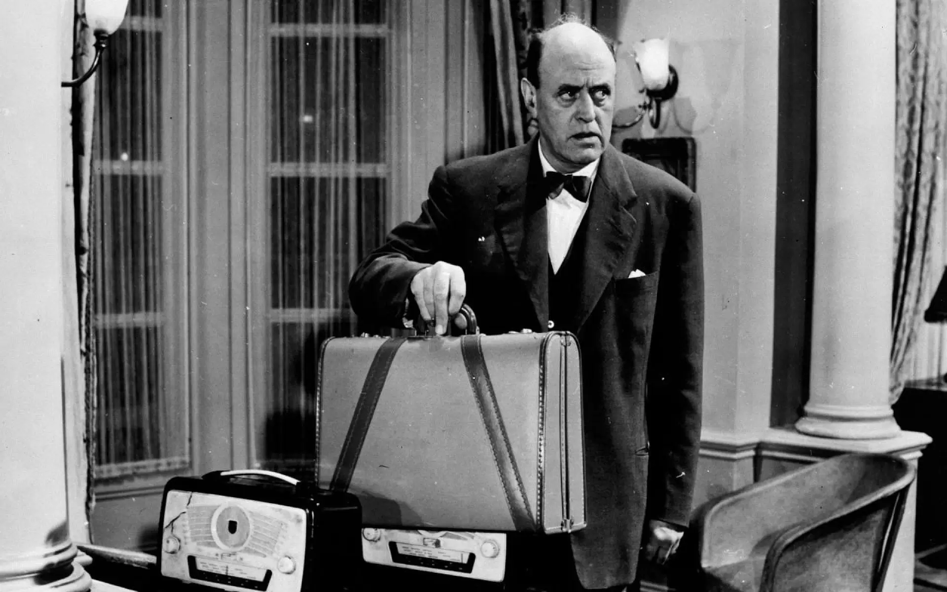 دانلود فیلم The Green Man 1956 (مرد سبز)