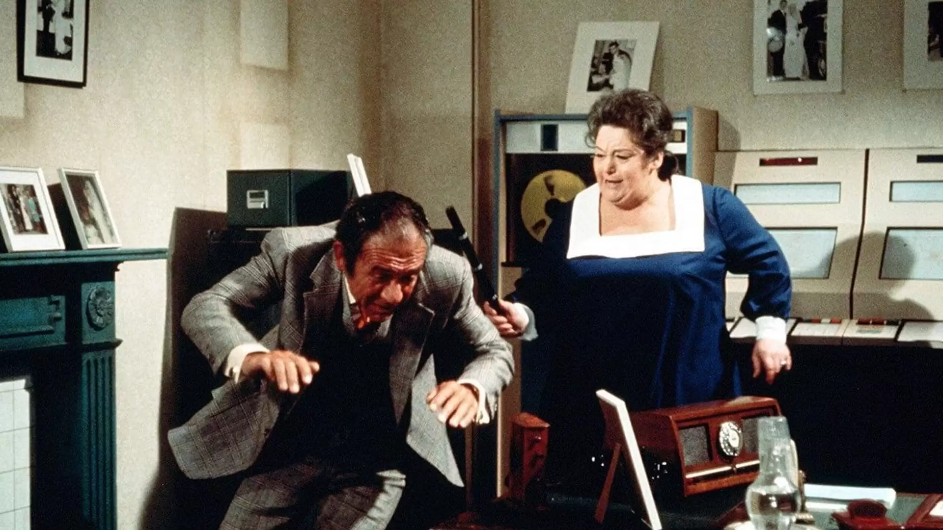 دانلود فیلم Carry on Loving 1970 (به عشق ادامه دهید)