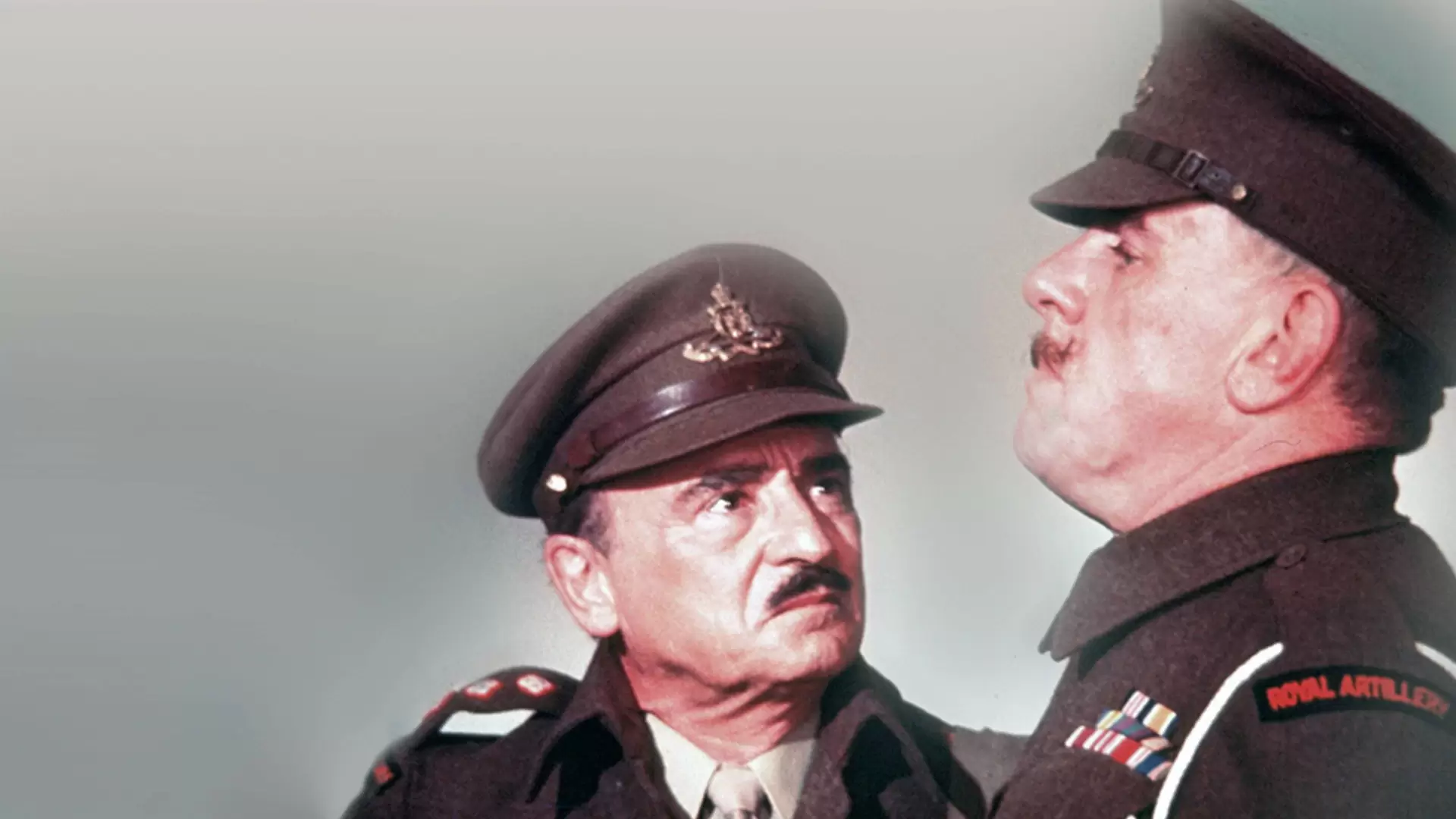 دانلود فیلم Carry On England 1976 (انگلستان را ادامه دهید)