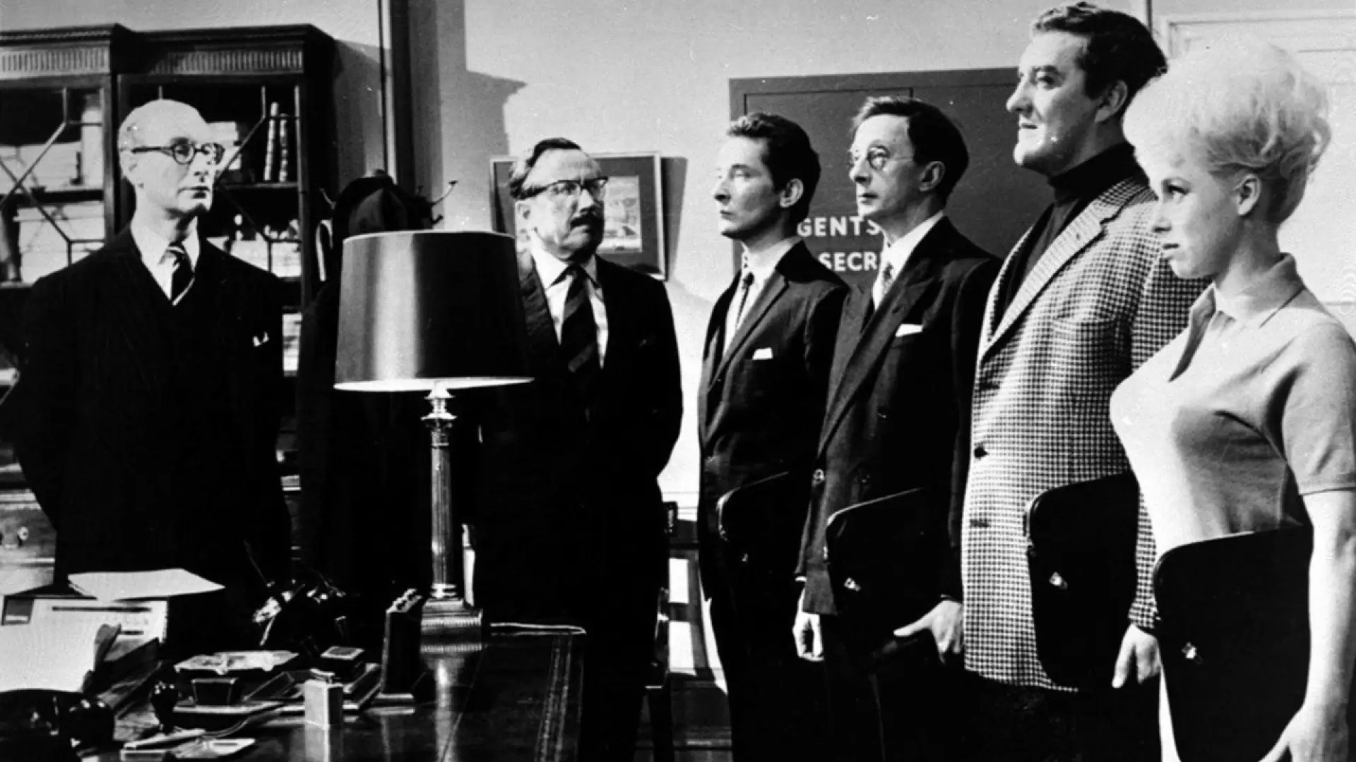 دانلود فیلم Carry on Spying 1964 (جاسوسی را ادامه دهید)