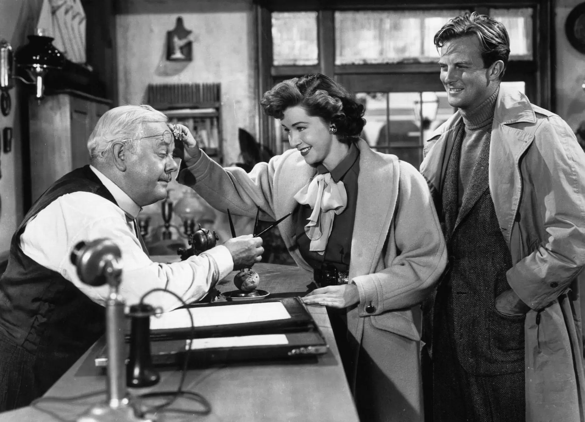 دانلود فیلم The Inside Story 1948 (داستان درون)