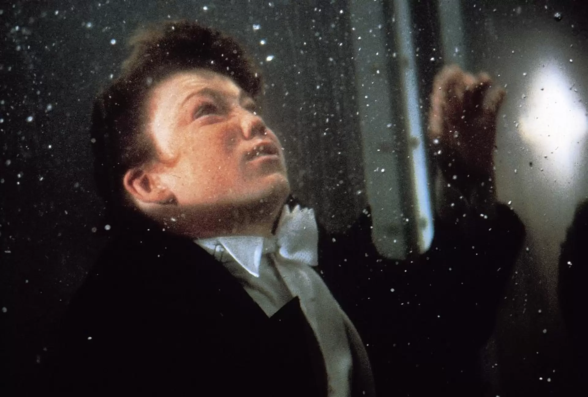دانلود فیلم The Escape Artist 1982 (هنرمند فرار)