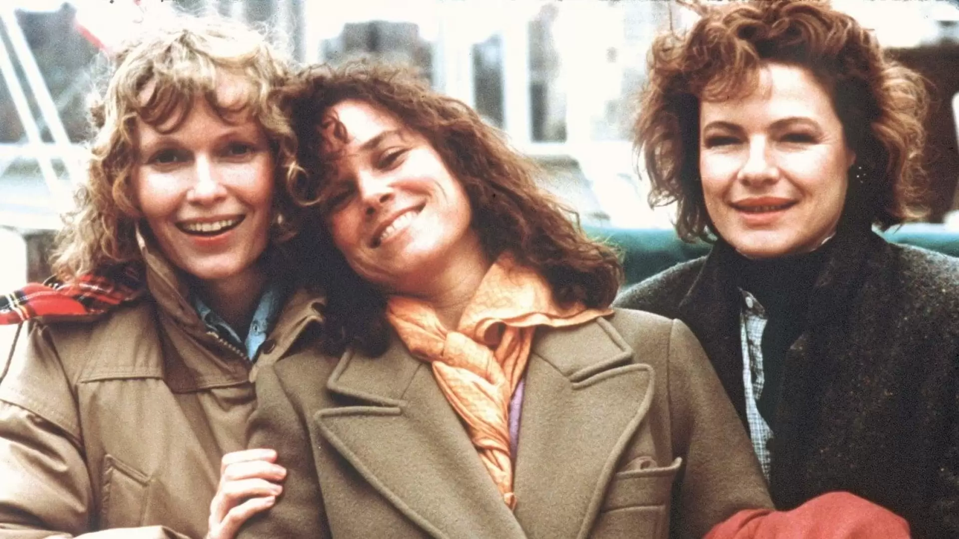 دانلود فیلم Hannah and Her Sisters 1986 (هانا و خواهرانش) با زیرنویس فارسی و تماشای آنلاین