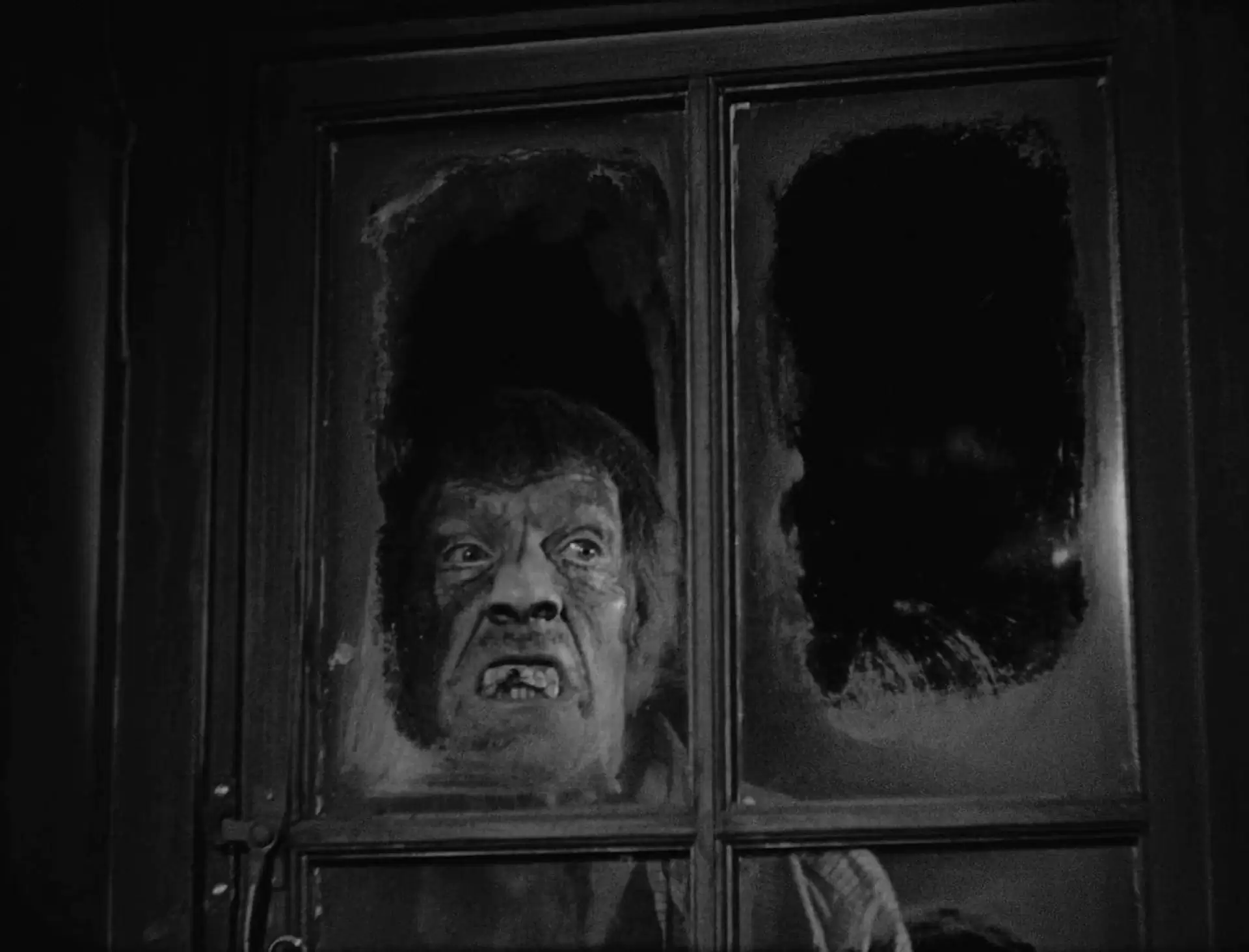 دانلود فیلم The Face at the Window 1939