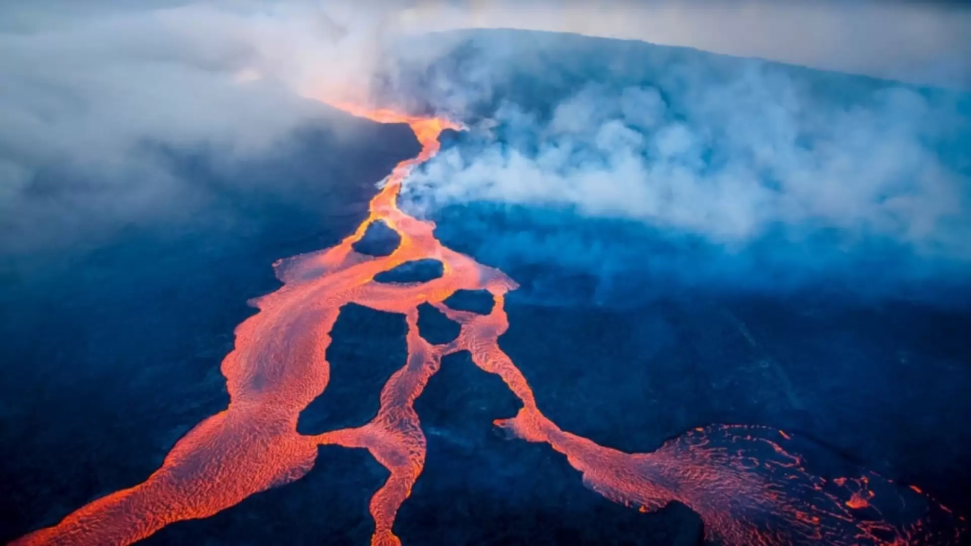 دانلود مستند Volcanic Planet 2014