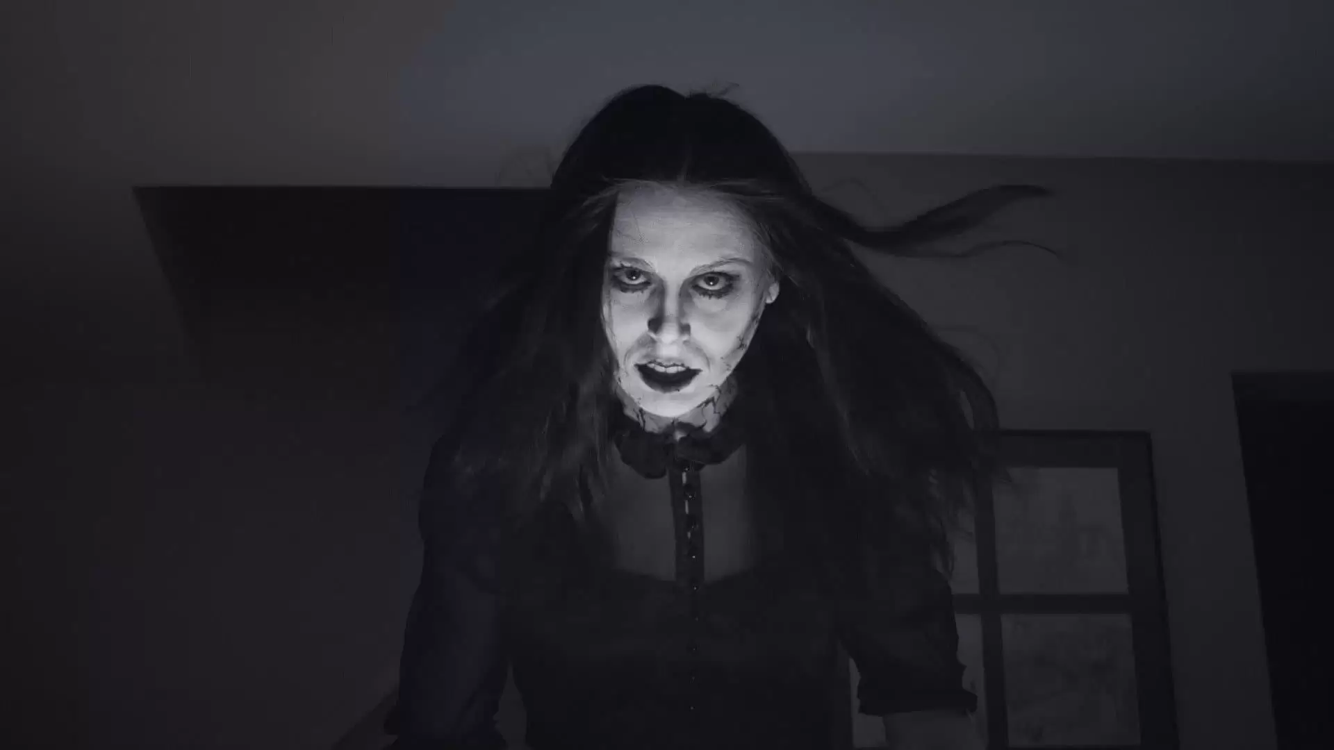 دانلود فیلم A Ghost Waits 2020