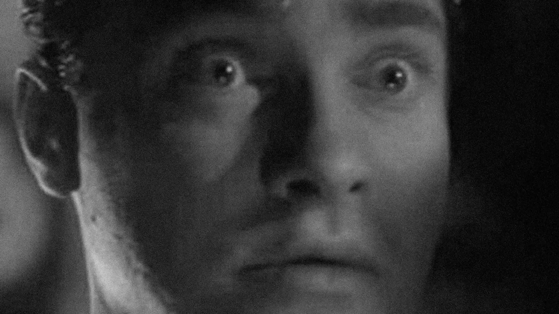 دانلود فیلم The Interrupted Journey 1949 (سفر نیمه کاره)