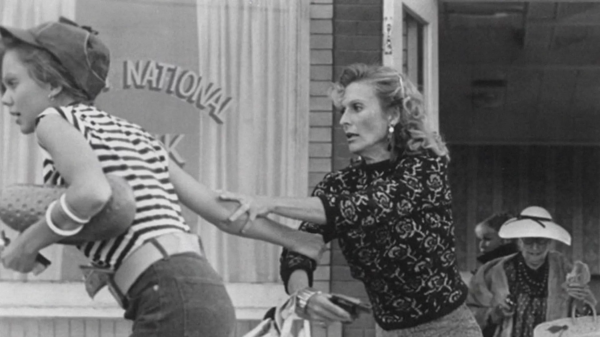 دانلود فیلم Crazy Mama 1975